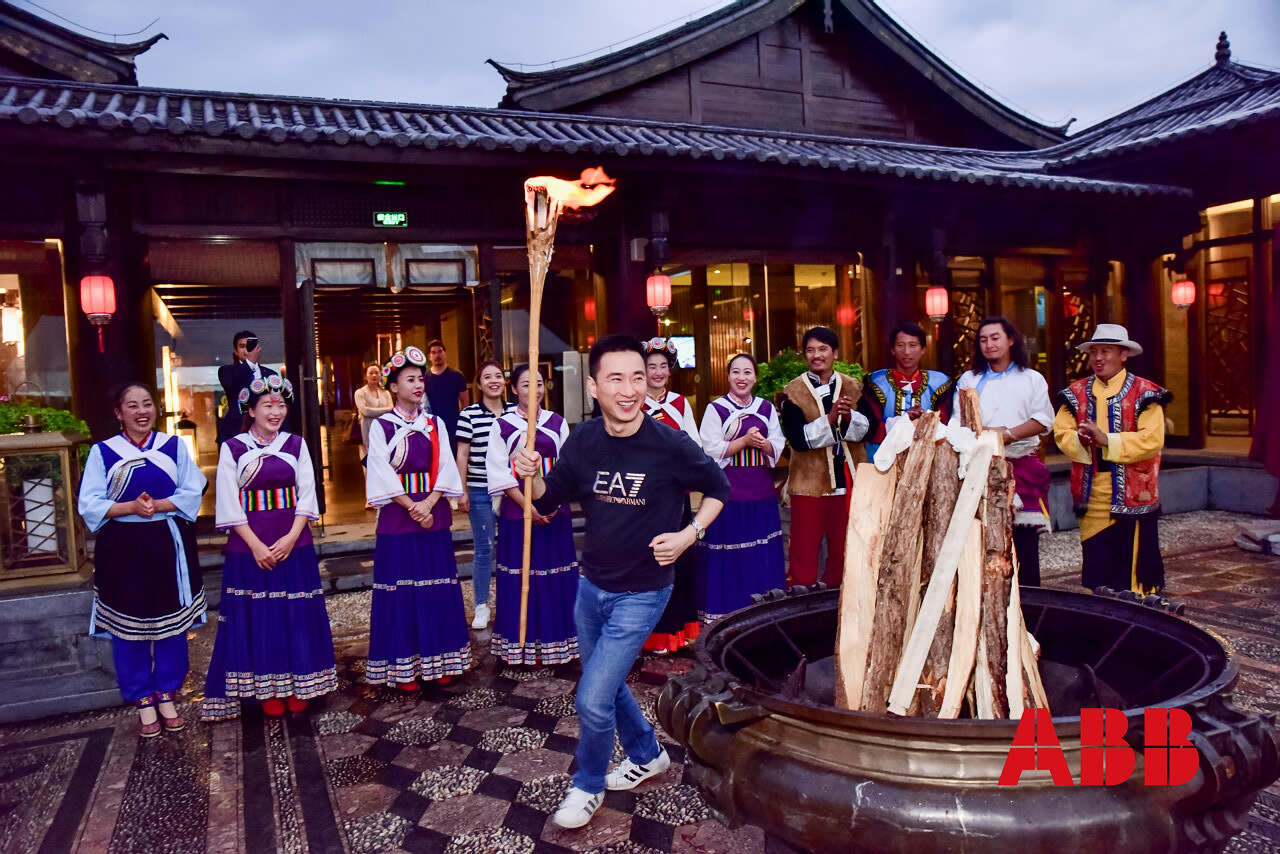 麗江束河古鎮(zhèn)定向?qū)殘F(tuán)建拓展