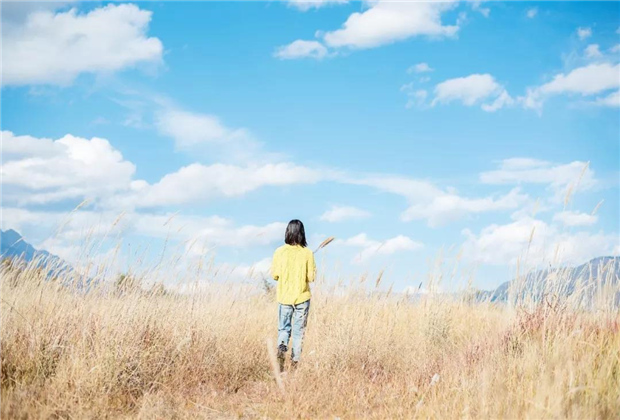 麗江旅游：冬日的麗江，適合與中濟海邂逅一場