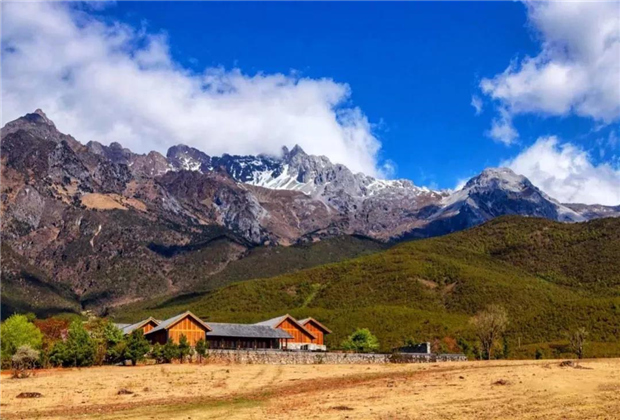麗江定制旅游：玉龍雪山腳下竟藏有一個絕美村落，80%的游客都不知道！